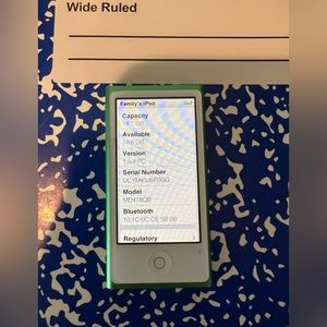 Apple iPod nano 7th Generation Green (16 GB) NEW BATTERY   Very Nice